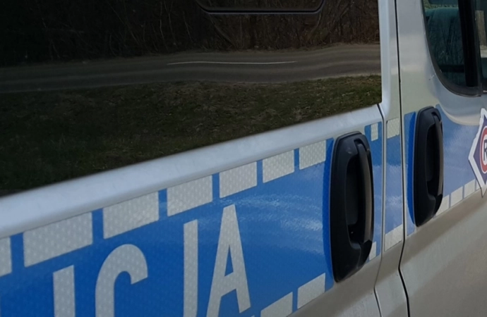 {Warmińsko-mazurscy policjanci podsumowali świąteczny weekend na drogach regionu.}